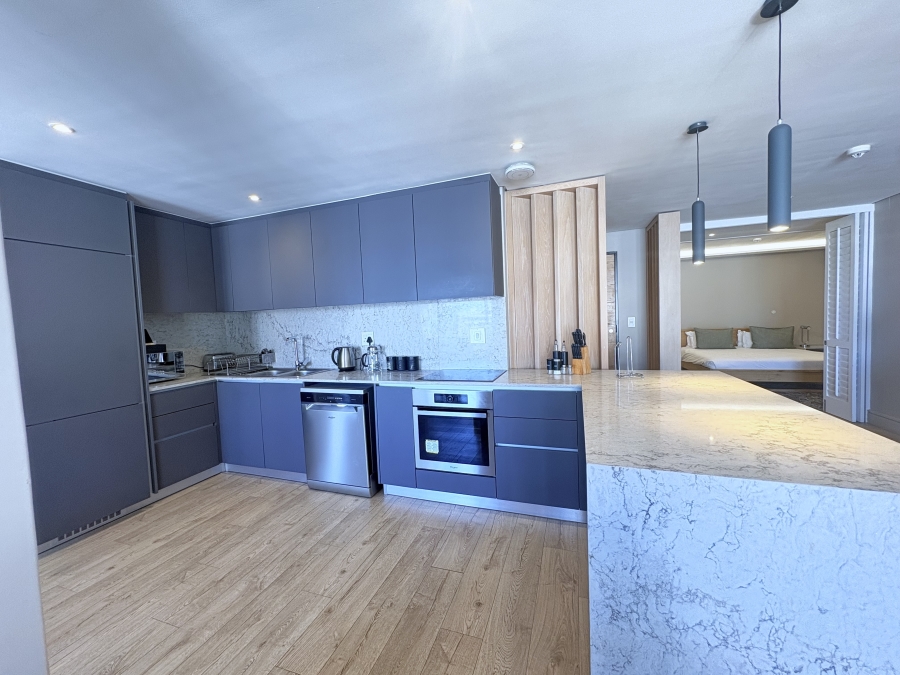 To Let 2 Bedroom Property for Rent in Sea Point Western Cape